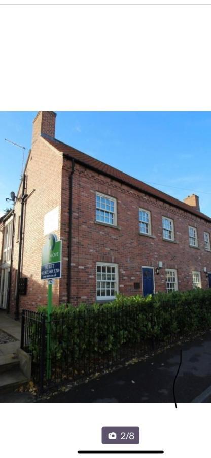 2 Bedroom Duplex Apartment Bawtry Exterior foto