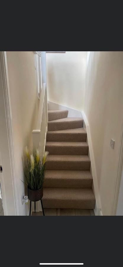 2 Bedroom Duplex Apartment Bawtry Exterior foto
